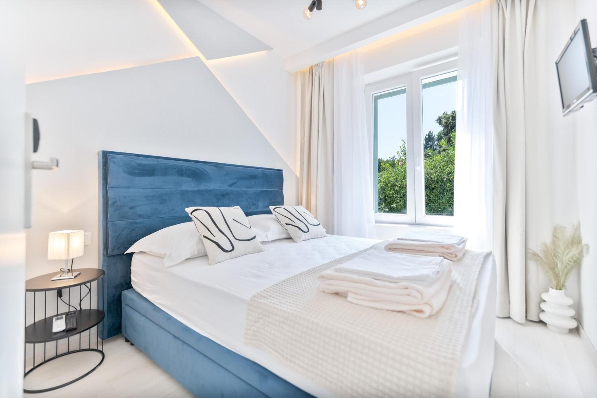 Aurora Beachfront Luxury Rooms&Suites Brela Rum bild