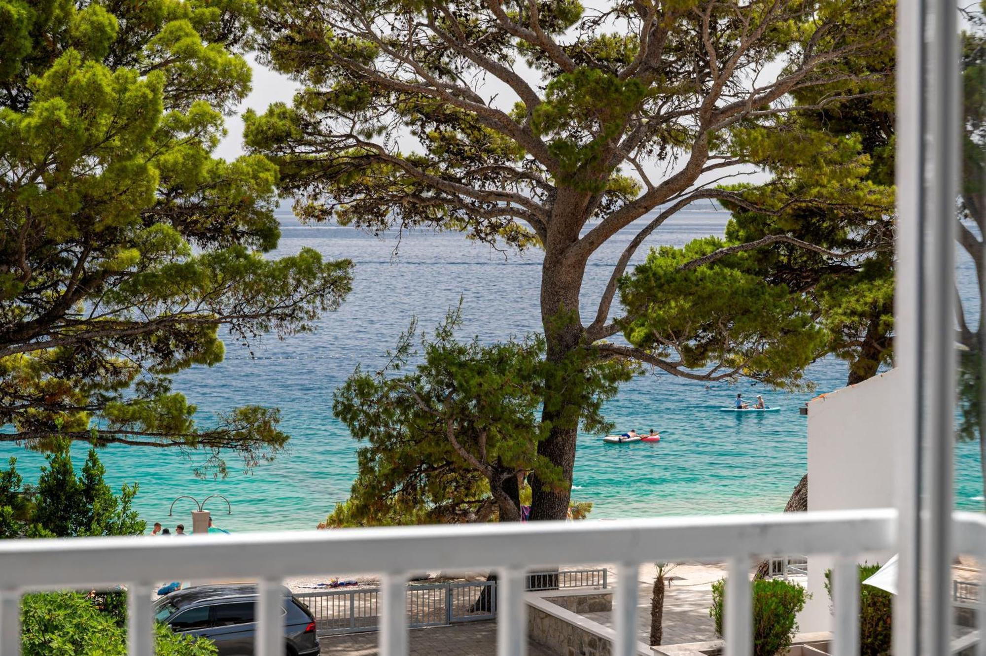 Aurora Beachfront Luxury Rooms&Suites Brela Exteriör bild